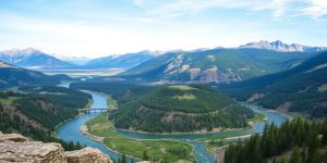 Idaho landscape with mountains and rivers.