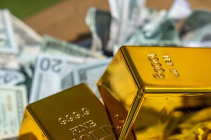 Gold prices reach 11-week high amid tariff fears